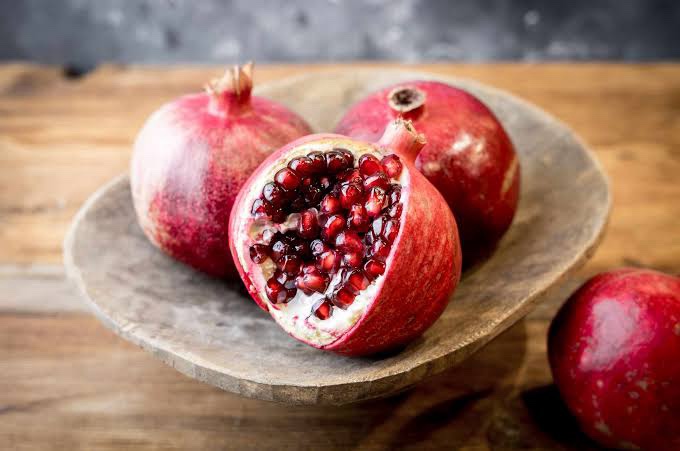 Fresh Pomegranate 400 g to 500 g